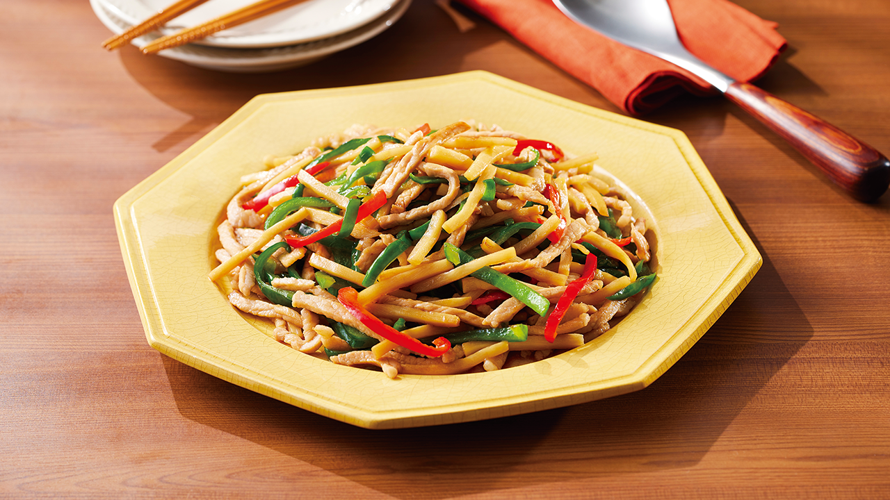 黒酢がアクセント！青椒肉絲